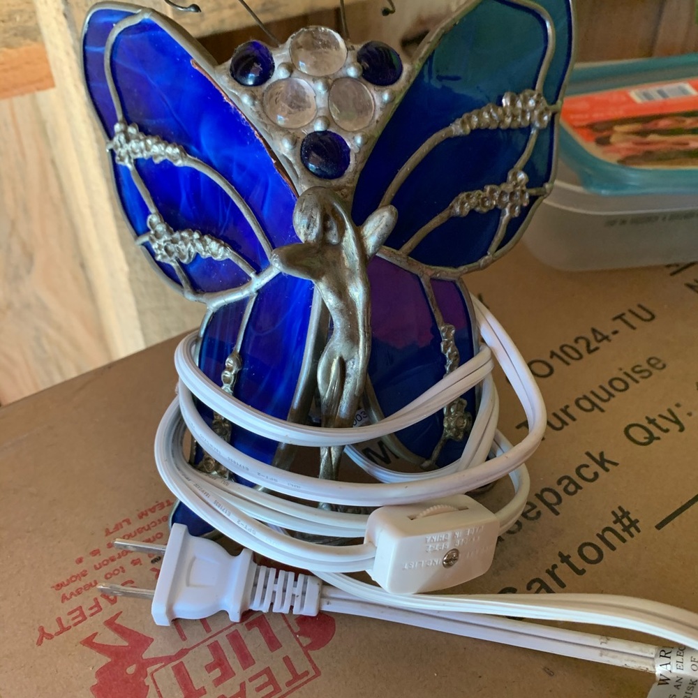 Tiffany Style Blue Butterfly Light NEW